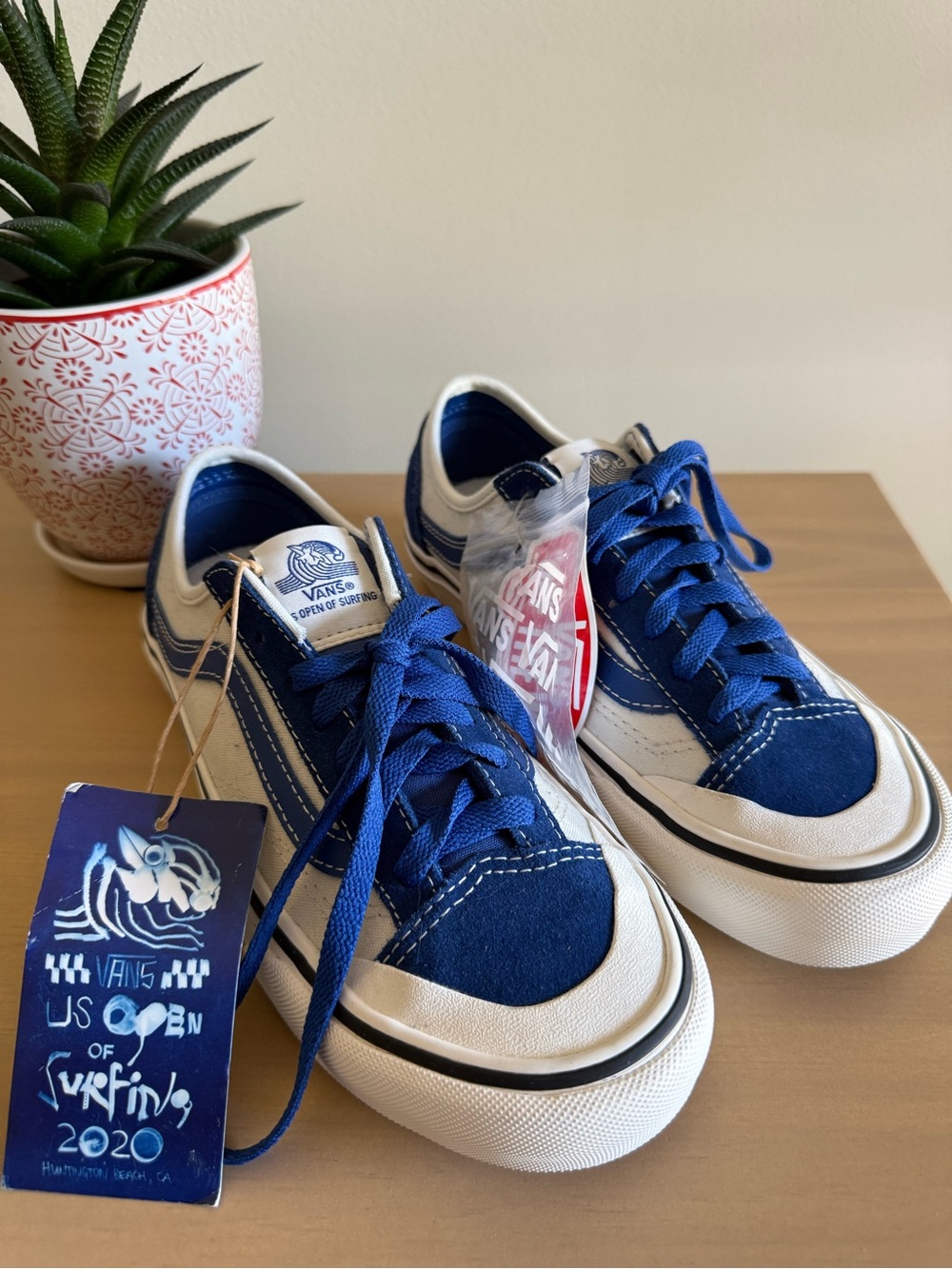 Vans US Open of Surfing Official Sneakers White Blue Men’s 5 Women’s 6.5 NEW